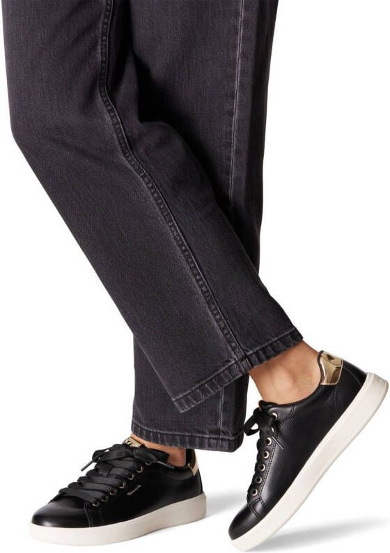 Tamaris Plateausneakers vrijetijdsschoen halfhoge schoen veterschoen in vegan verwerking