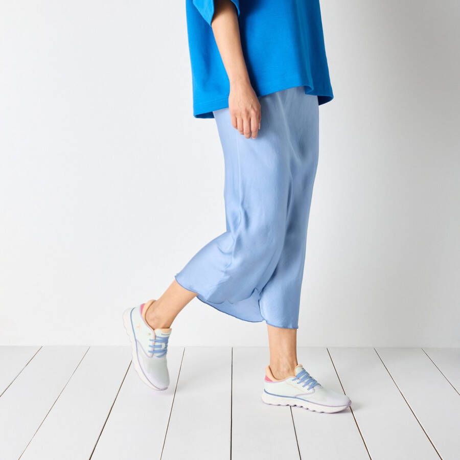 Tamaris Slip-on sneakers Nowana vrijetijdsschoen lage schoen slippers met ortholite-uitrusting