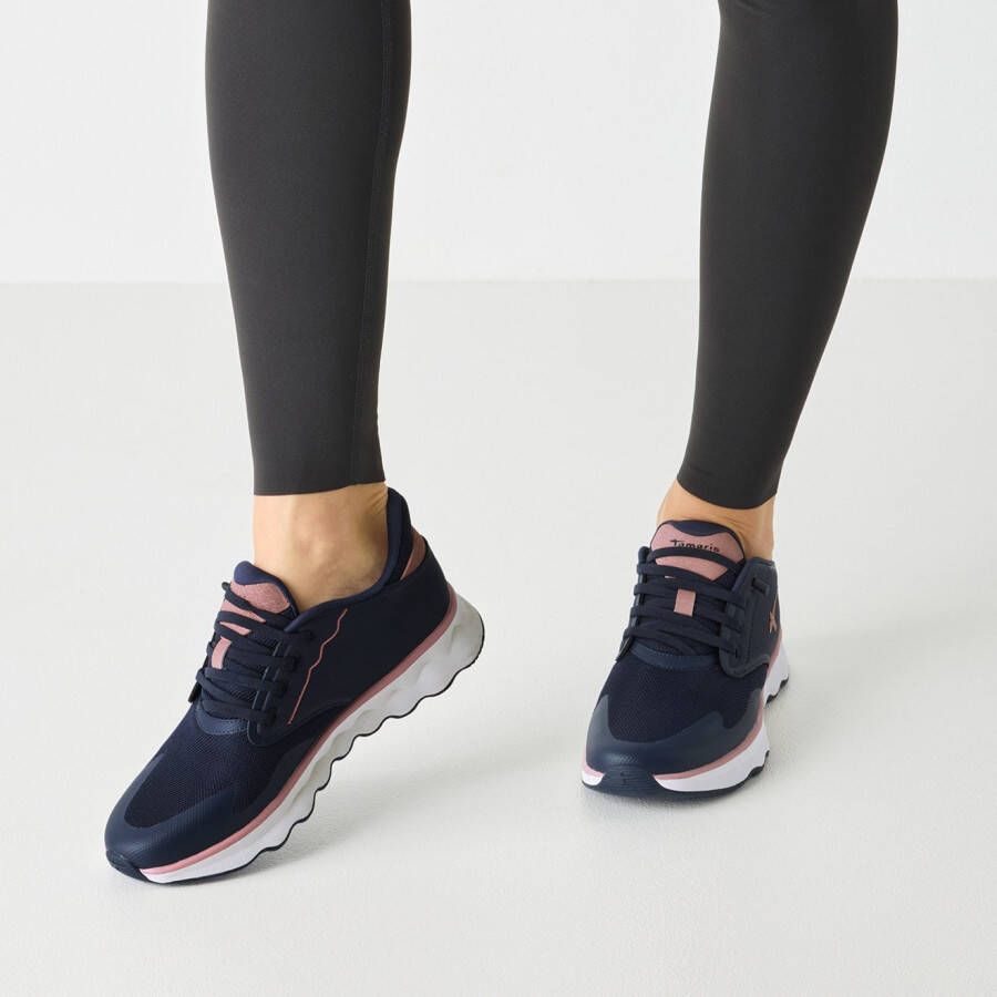 Tamaris Slip-on sneakers Nowana vrijetijdsschoen lage schoen slippers met ortholite-uitrusting