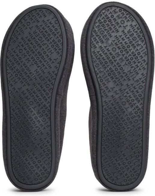 Tommy Hilfiger Pantoffels FLAG WARM FELT HOUSE SHOE casual mode slippers pantoffel instapschoen met th-borduursel