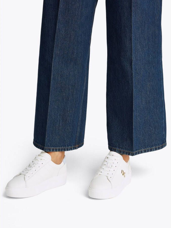 Tommy Hilfiger Plateausneakers PLATFORM COURT SNEAKER freizeitschoen lage schoen veterschoen met th-sierelement