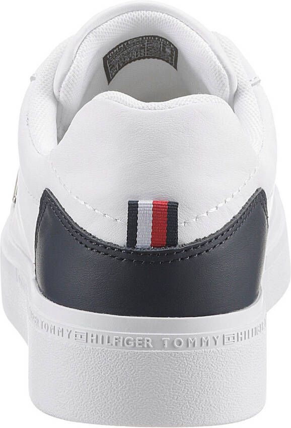 Tommy Hilfiger Plateausneakers TH COURT SNEAKER met th-sierelement