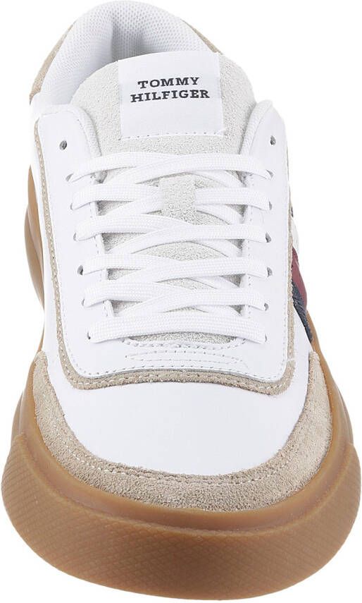 Tommy Hilfiger Plateausneakers TH CUPSET 1A2 LTH MIX vrijetijdsschoen lage schoen veterschoen met strepen in tommy kleuren