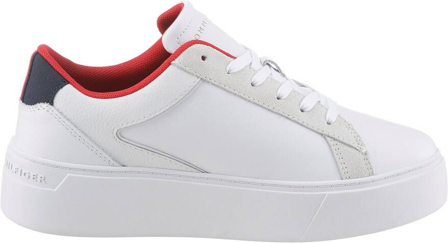 Tommy Hilfiger Plateausneakers TH PLATFORM COURT SNEAKER NBK vrijetijdsschoen lage schoen veterschoen met logo in het plateau