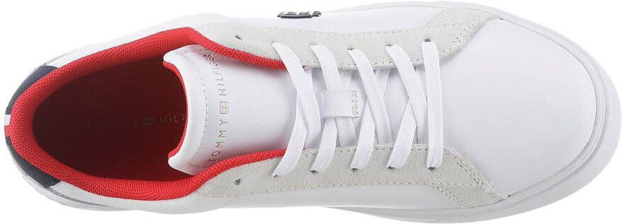 Tommy Hilfiger Plateausneakers TH PLATFORM COURT SNEAKER NBK vrijetijdsschoen lage schoen veterschoen met logo in het plateau