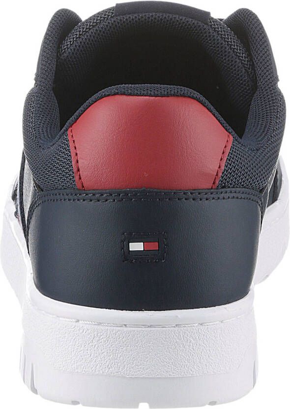 Tommy Hilfiger Plateausneakers TH BASKET CORE LITE vrijetijdsschoen lage schoen veterschoen met gepolsterde schacht