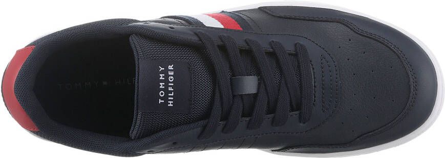 Tommy Hilfiger Plateausneakers TH BASKET CORE LITE vrijetijdsschoen lage schoen veterschoen met gepolsterde schacht