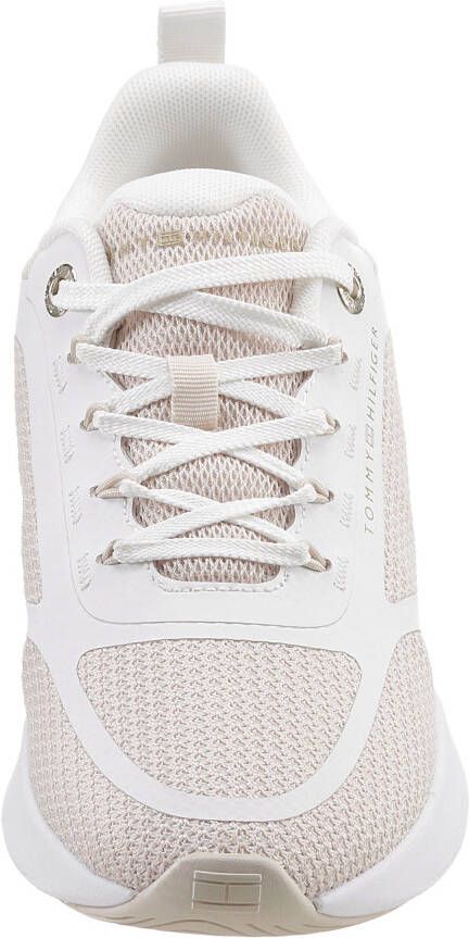 Tommy Hilfiger Plateausneakers ACTIVE MESH TRAINER in lichte materialenmix