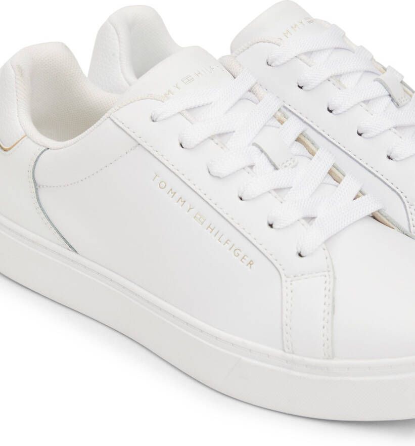 Tommy Hilfiger Plateausneakers ESSENTIAL COURT SNEAKER vrijetijdsschoen lage schoen veterschoen met logo-embossing