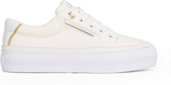 Tommy Hilfiger Plateausneakers ESSENTIAL VULC TEXTILE SNEAKER vrijetijdsschoen lage schoen veterschoen met gouden details