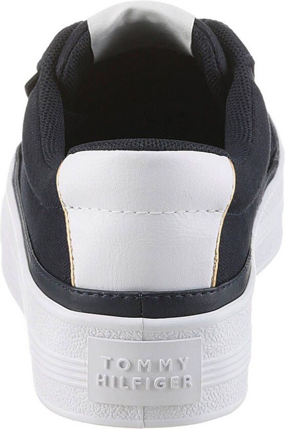 Tommy Hilfiger Plateausneakers ESSENTIAL VULC TEXTILE SNEAKER vrijetijdsschoen lage schoen veterschoen met goudkleurige details