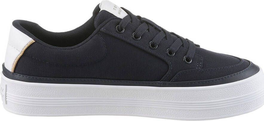 Tommy Hilfiger Plateausneakers ESSENTIAL VULC TEXTILE SNEAKER vrijetijdsschoen lage schoen veterschoen met goudkleurige details