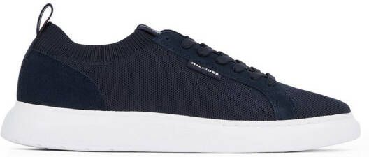 Tommy Hilfiger Plateausneakers LIGHT CUPSOLE KNIT SEASONAL vrijetijdsschoen lage schoen veterschoen met logo-opdruk