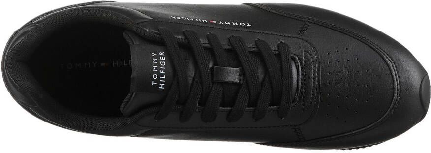Tommy Hilfiger Plateausneakers LO RUNNER PU MIX vrijetijdsschoen lage schoen veterschoen met gepolsterde schacht