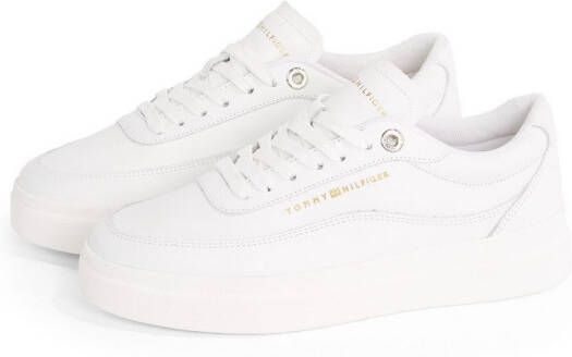 Tommy Hilfiger Plateausneakers MODERN COURT SNEAKER LTHR vrijetijdsschoen lage schoen veterschoen met contrasterend logo