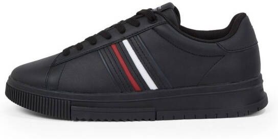 Tommy Hilfiger Plateausneakers MODERN CUPSOLE STRIPES LTH vrijetijdsschoen lage schoen veterschoen met zijstrepen