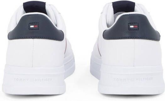 Tommy Hilfiger Plateausneakers MODERN CUPSOLE STRIPES LTH vrijetijdsschoen lage schoen veterschoen met zijstrepen