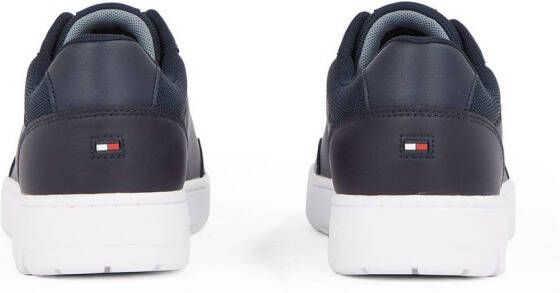 Tommy Hilfiger Plateausneakers TH BASKET CORE LTH PINPERF vrijetijdsschoen lage schoen veterschoen met gepolsterde schacht
