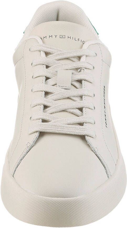 Tommy Hilfiger Plateausneakers TH COURT LTH DETAIL ESS vrijetijdsschoen lage schoen veterschoen met zijlijk logo-opdruk