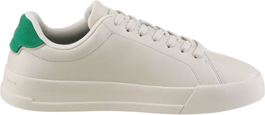 Tommy Hilfiger Plateausneakers TH COURT LTH DETAIL ESS vrijetijdsschoen lage schoen veterschoen met zijlijk logo-opdruk