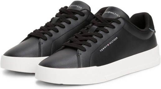 Tommy Hilfiger Plateausneakers TH COURT LTH DETAIL ESS vrijetijdsschoen lage schoen veterschoen met zijlijk logo-opdruk