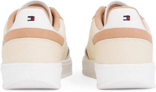 Tommy Hilfiger Plateausneakers TH HERITAGE SNEAKER PERF vrijetijdsschoen lage schoen veterschoen met th-logo-borduring