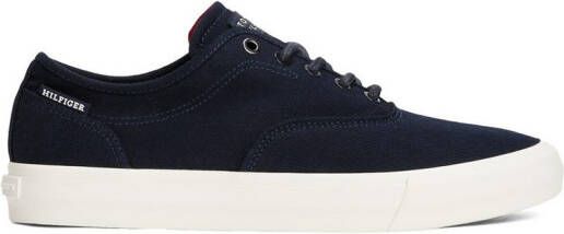 Tommy Hilfiger Plateausneakers TH HI VULC LOW OXFORD TWILL vrijetijdsschoen lage schoen veterschoen met label op de hiel