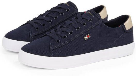 Tommy Hilfiger Plateausneakers VULC CANVAS LACE UP SNEAKER vrijetijdsschoen lage schoen veterschoen in smalle vorm