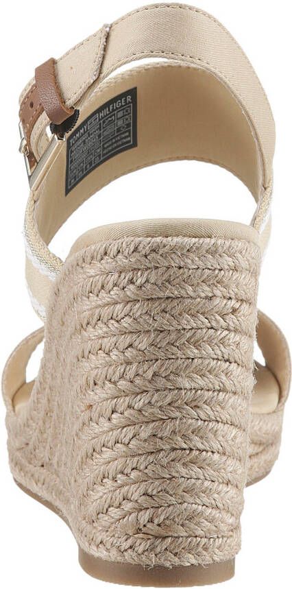 Tommy Hilfiger Sleehaksandaaltjes WEBBING HIGH WEDGE SANDAL zomerschoen sandaal wig hak met zij th-label