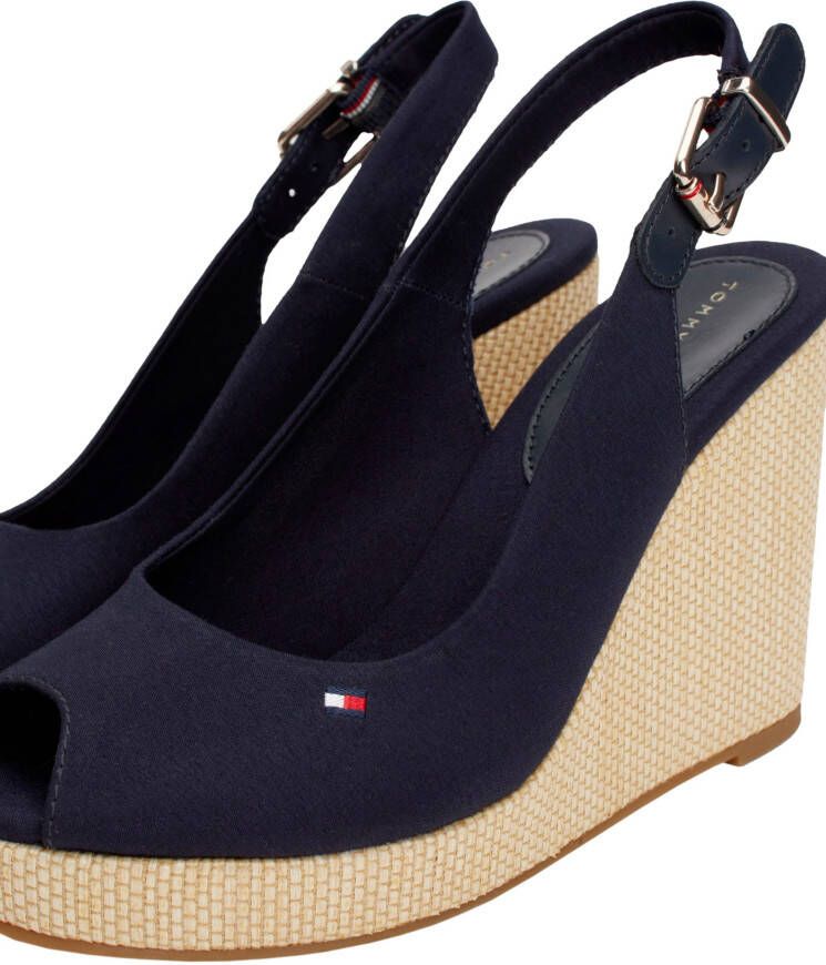 Tommy Hilfiger Sleehaksandaaltjes ICONIC ELENA SLING BACK WEDGE zomerschoen sandaal keilhak met verstelbare gesp
