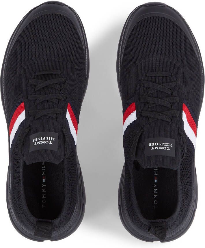 Tommy Hilfiger Slip-on sneakers MODERN RUNNER KNIT STRIPES ESS Veterschoen vrijetijdsschoen slipper met zijstrepen