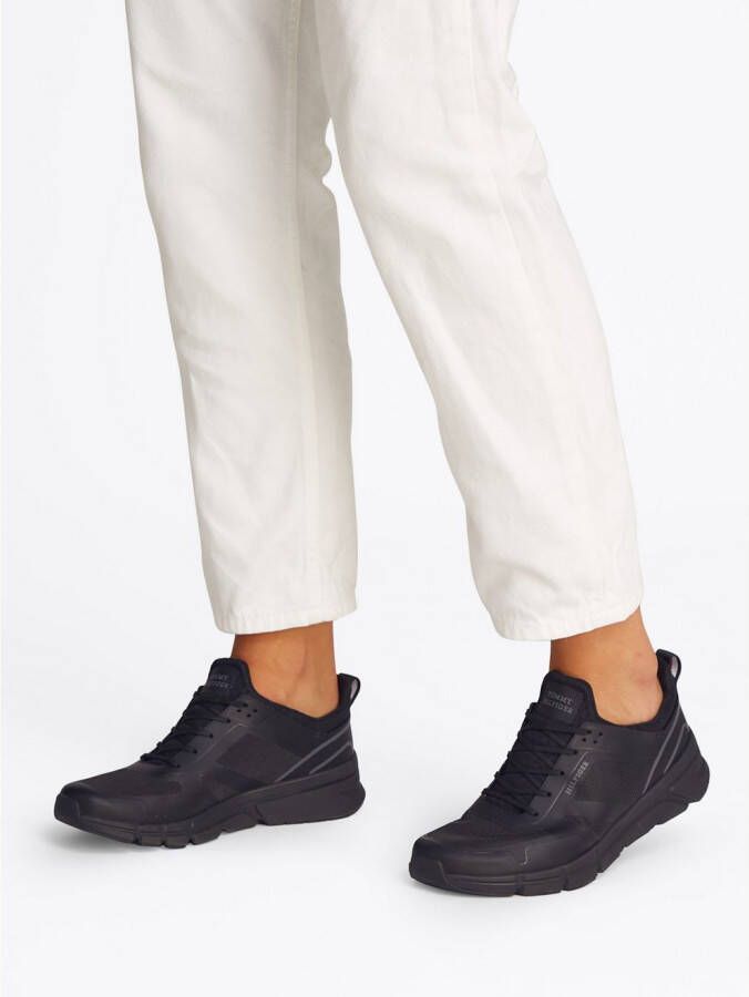 Tommy Hilfiger Slip-on sneakers MODERN COMFORT RUN MIX lage schoen slipper vrijetijdsschoen in smalle vorm