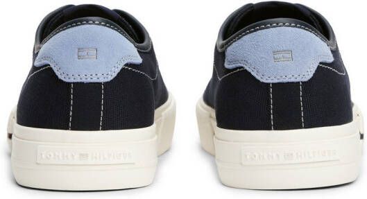 Tommy Hilfiger Sneakers TH HI VULC STREET CANVAS vrijetijdsschoen halfhoge schoen veterschoen met logo op de plateauzool
