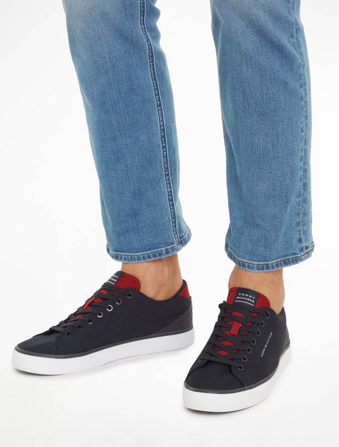 Tommy Hilfiger Sneakers TH HI VULC CORE LOW MESH met stijlvolle logoprint