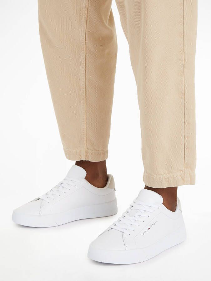 Tommy Hilfiger Sneakers TH COURT LEATHER met zijlogo vrijetijdsschoen halve schoen veterschoen