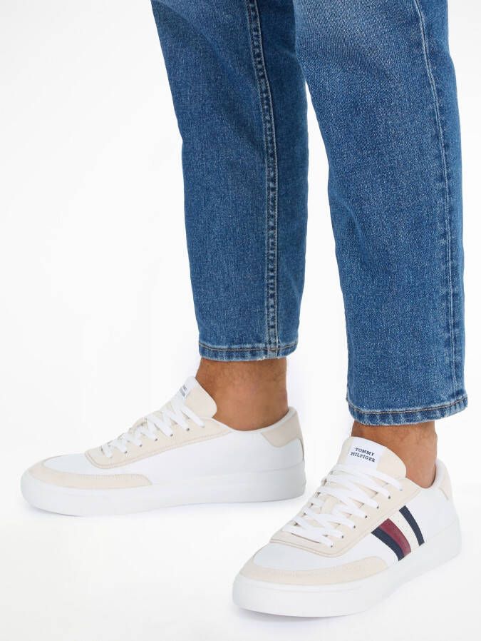 Tommy Hilfiger Sneakers TH CUPSET RWB LTH met zijstrepen vrijetijdsschoen lage schoen veterschoen