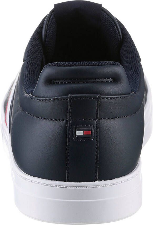 Tommy Hilfiger Sneakers ICON COURT LTH STRIPES veterschoenen vrijetijdsschoen lage schoen met gewatteerde schaprand