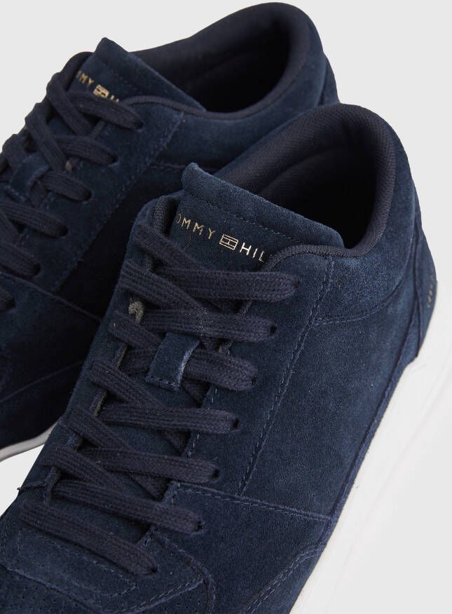 Tommy Hilfiger Sneakers ELEVATED MID CUP SUEDE met logo-opschrift bij de hiel