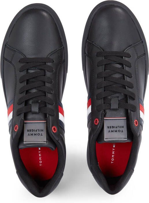 Tommy Hilfiger Sneakers ESSENTIAL LEATHER CUPSOLE met typische strepen vrijetijdsschoen lage schoen veterschoen