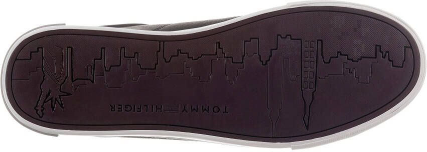 Tommy Hilfiger Sneakers ESSENTIAL LEATHER DETAIL VUL met contrastafwerking vrijetijdsschoen lage schoen veterschoen