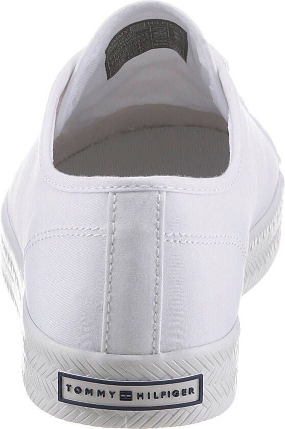 Tommy Hilfiger Sneakers ESSENTIAL NAUTICAL SNEAKER met goudkleurige oogjes vrijetijdsschoen lage schoen veterschoen