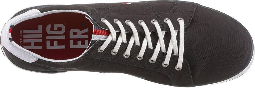 Tommy Hilfiger Sneakers H2285ARLOW 1D met zijlogo-vlag vrijetijdsschoen lage schoen veterschoen