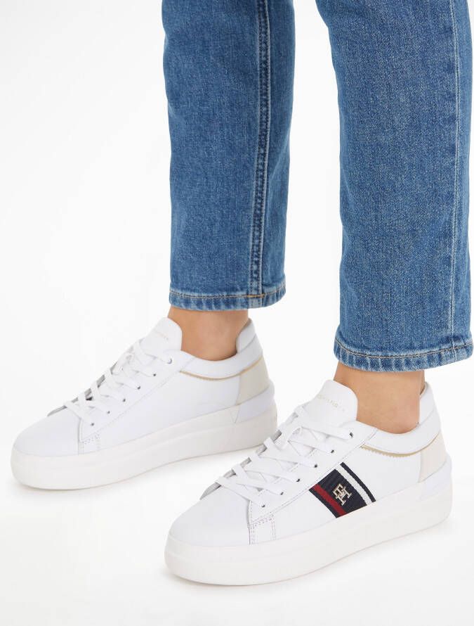 Tommy Hilfiger Sneakers met sleehak CORP WEBBING COURT SNEAKER