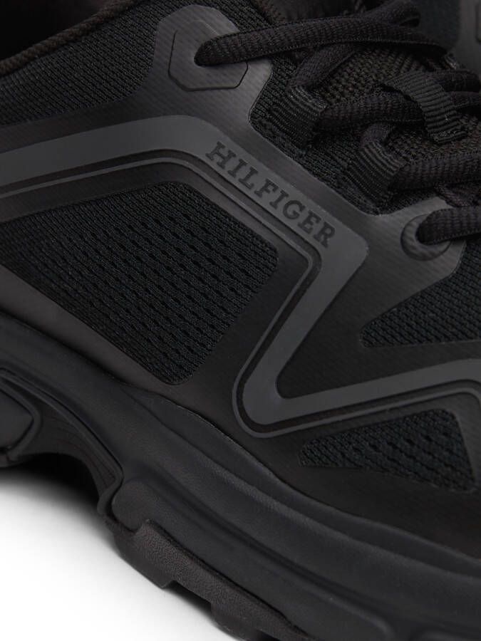 Tommy Hilfiger Sneakers met sleehak M RUNNER TECH KNIT vrijetijdsschoen lage schoen veterschoen chunky sneaker met logovlag