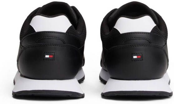 Tommy Hilfiger Sneakers NEW RUNNER EVA LTH ESS vrijetijdsschoen halfhoge schoen veterschoen met sportieve perforatie