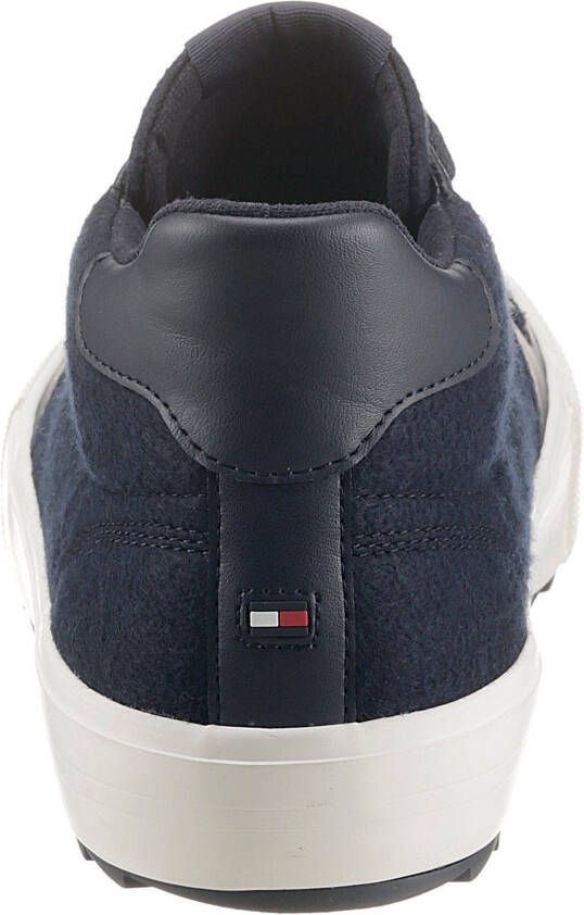 Tommy Hilfiger Sneakers SEASONAL VULC FELT CHUKKA in modieuze materialenmix