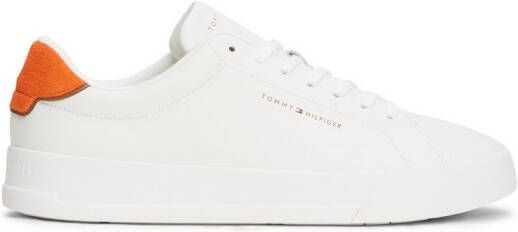 Tommy Hilfiger Sneakers TH COURT LTH DETAIL ESS vrijetijdsschoen lage schoen veterschoen met zijlijk logo-opdruk