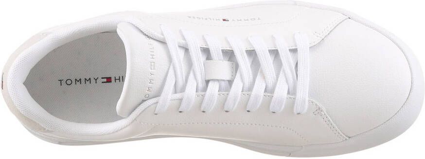 Tommy Hilfiger Sneakers TH COURT LTH DETAIL ESS vrijetijdsschoen lage schoen veterschoen met zijlijk logo-opdruk