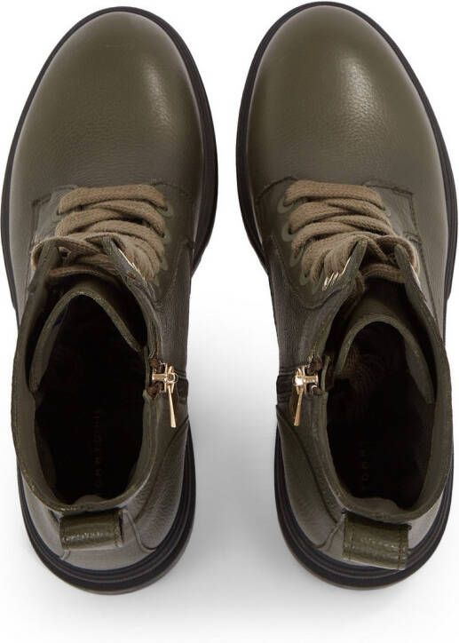 Tommy Hilfiger Veterschoenen BICOLOR LEATHER LACE-UP plateau veterschoenen chunky boots gouden logo tekst