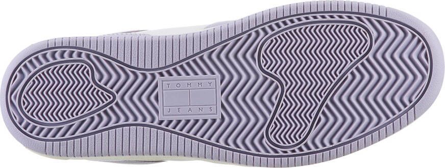 TOMMY JEANS Plateausneakers TJW RETRO BASKET TONAL LOGO met zijlogo-vlag vrijetijdsschoen lage schoen veterschoen
